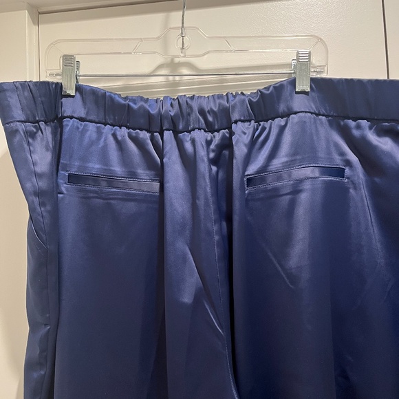 Isaac Mizrahi sequin oversize shirt & pants in navy,  Ladies 2X - Picture 6 of 9